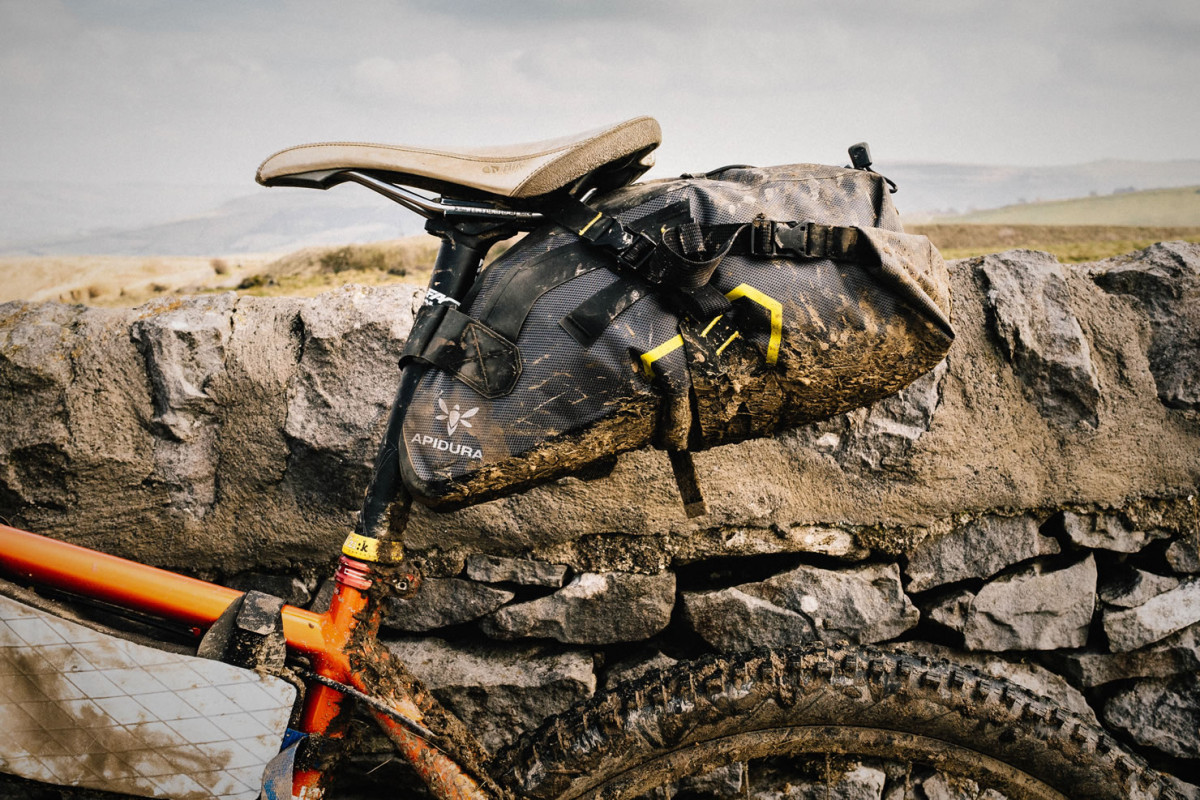 apidura-saddle-pack-review-bikepacking