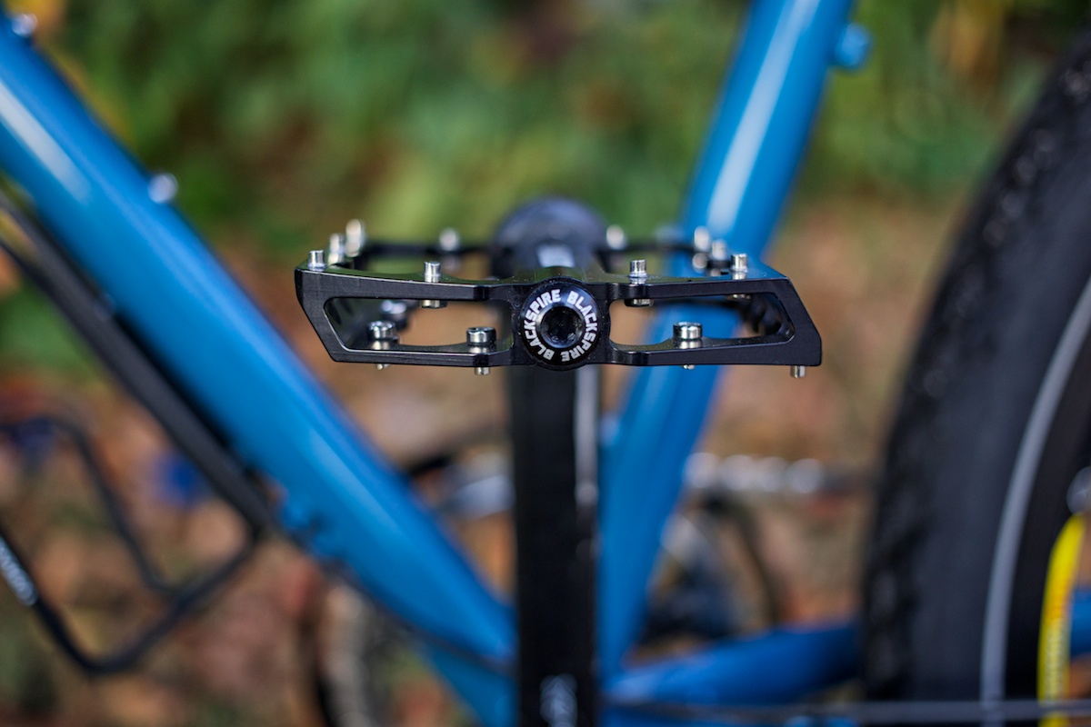 best flat pedals for commuting