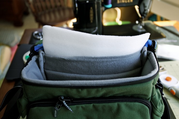Turning a camera bag into a handlebar bag - Crumpler Kashgar