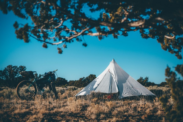 Bear Paw PyraTent 2 Review: minimal shelter, big on space