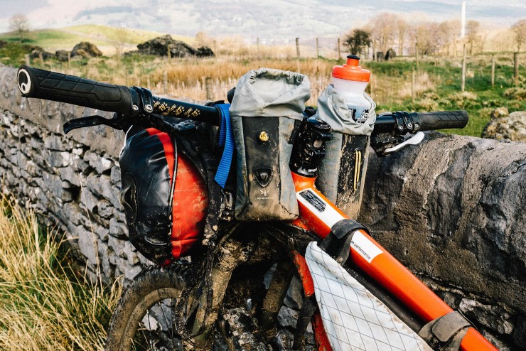 Apidura Food Pouch: Peak District Approved.