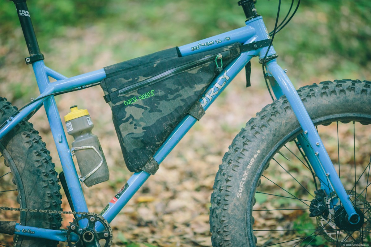 Oveja Negra Super Wedgie, An AnyBike Frame Bag