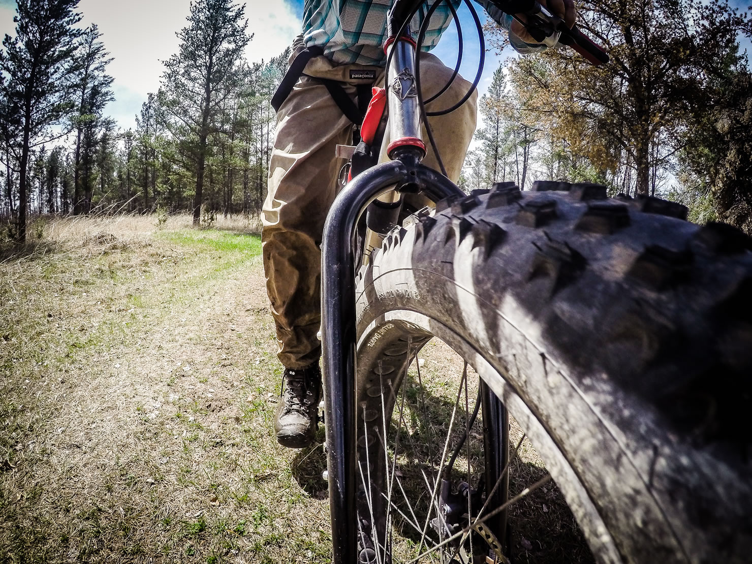 BIKE FLY ROD HOLDER - Carries 5, 6 & 7 weight fly rods on a bike