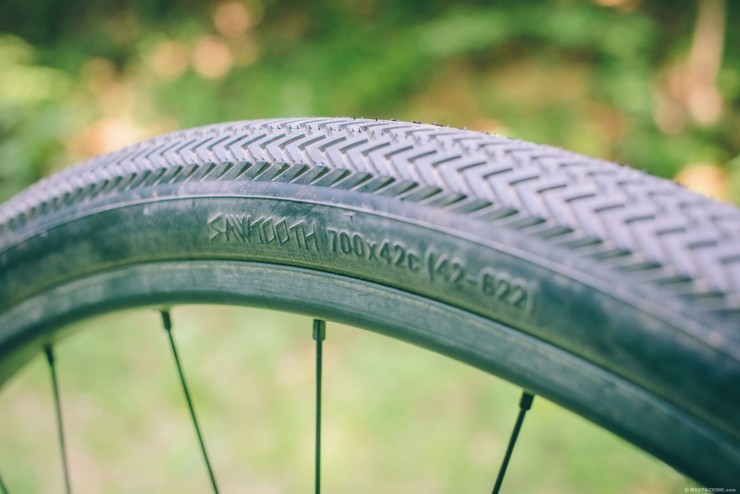 Specialized Sequoia Review, Sawtooth Tires