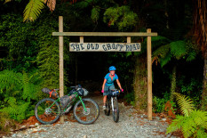 Old Ghost Road, bikepacking New Zealand