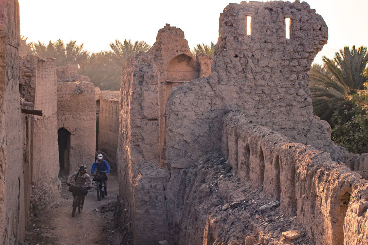 Al Hajar Traverse, Bikepacking Oman Film