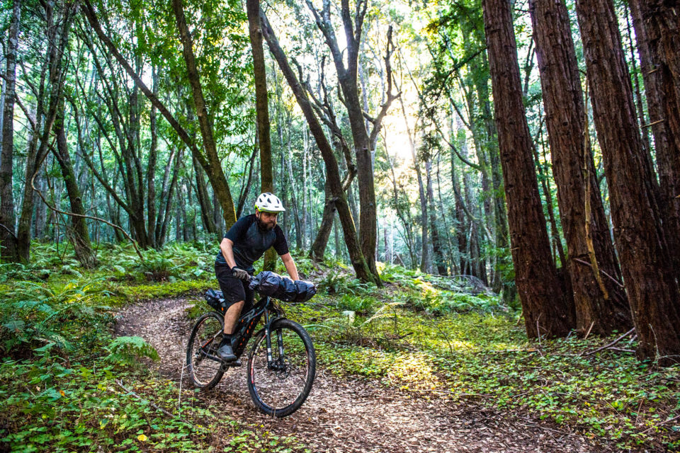 blackburn outpost elite handlebar roll review