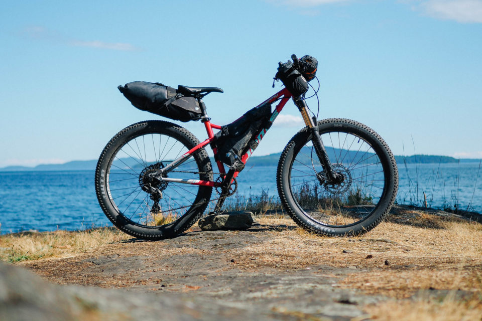 Jamis Dragonfly Review: Converting a Commuter