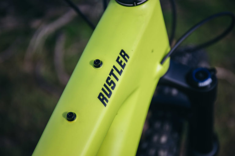 salsa rustler 31.8