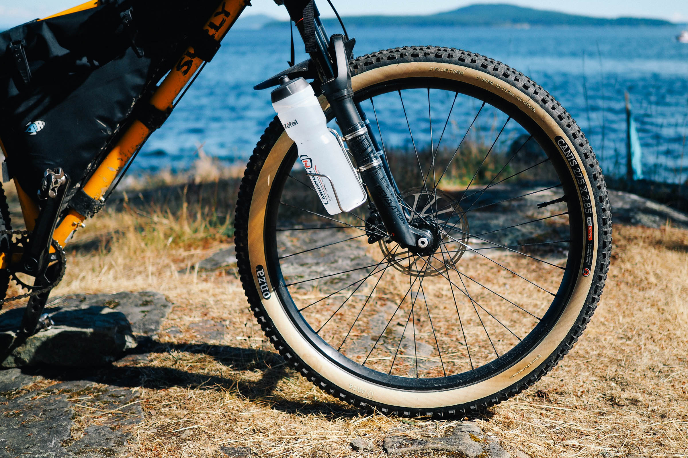 TPE16: Onza bites on plus size with Canis 27+ tire, races in with Svelte  29er - Bikerumor