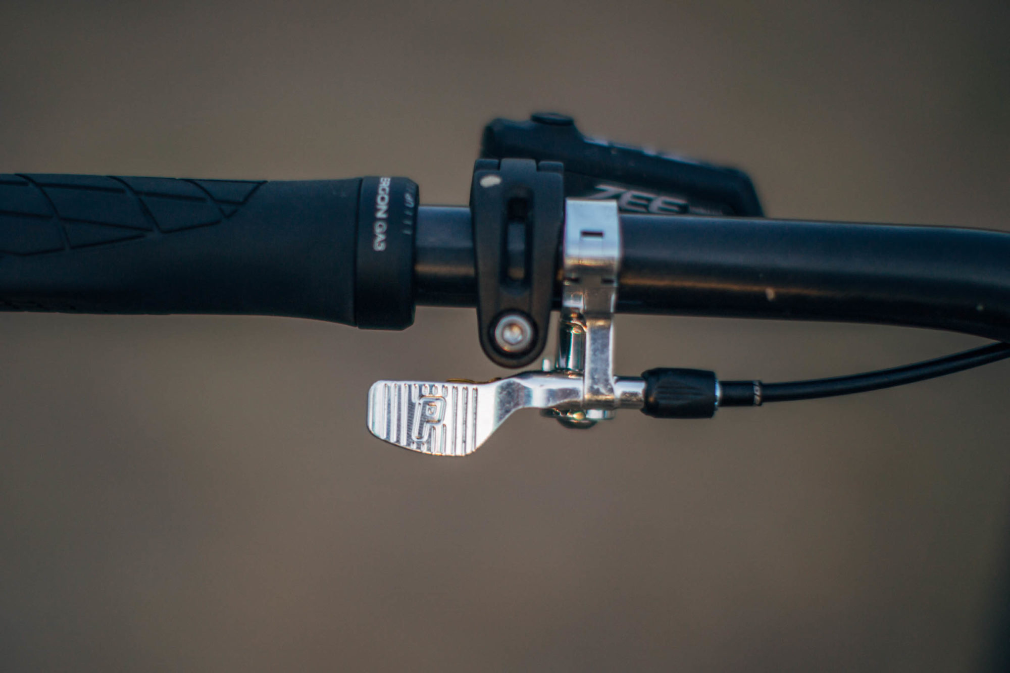 Artisan Alloy Dropper Post Levers The Shootout