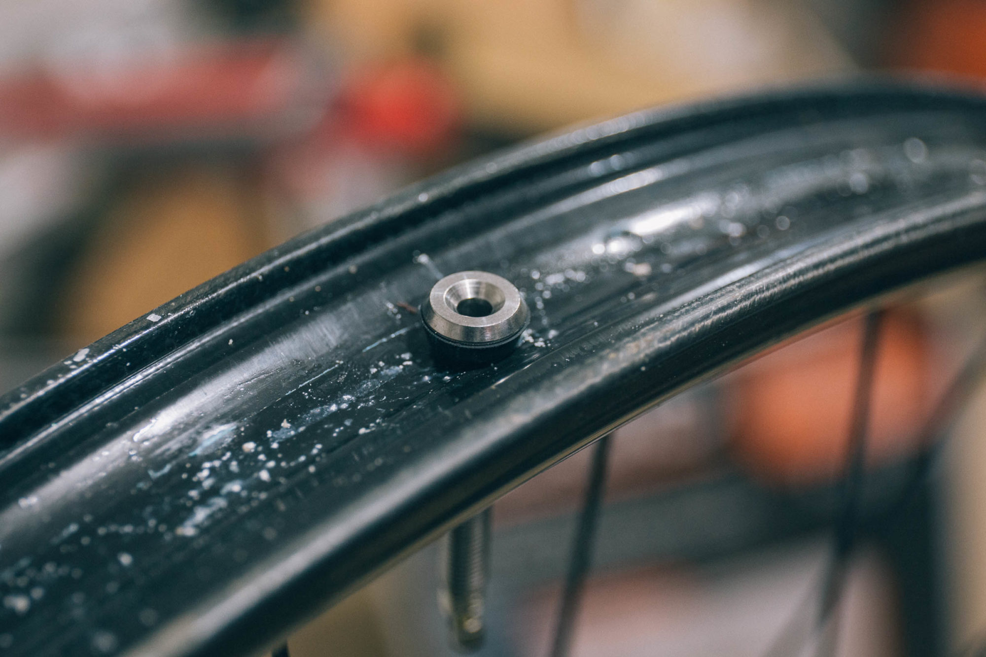 Terske Titanium Tubeless Valve Stems by Lindarets