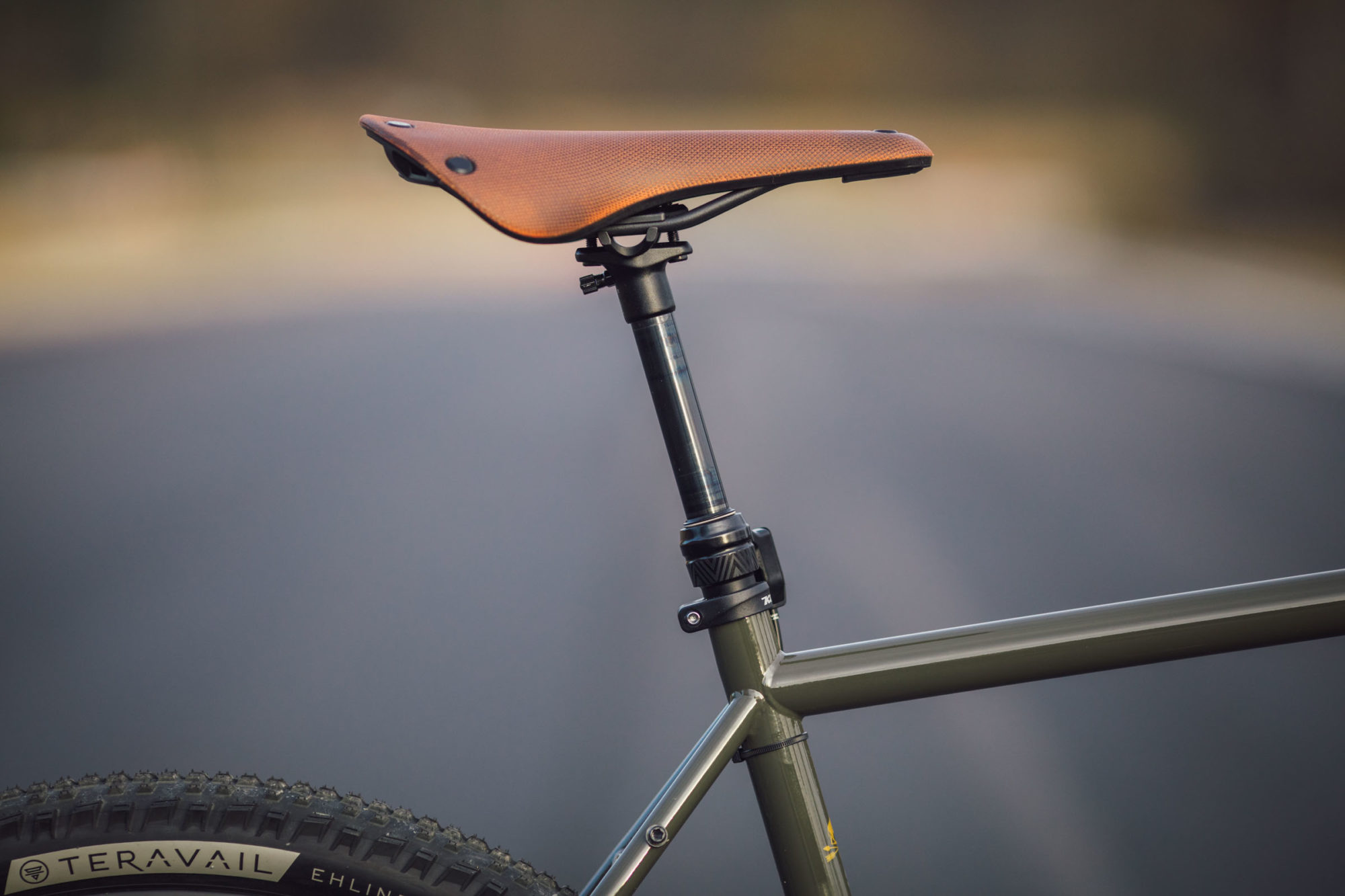 SM SunniMix Adjustable Durable Aluminum Bike Bicycle Saddle Seat Post Seatpost Suspension Replacement 