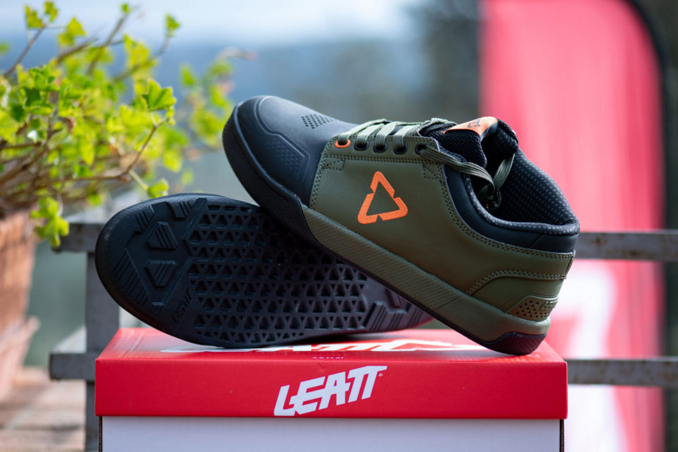 Leatt Introduces Shoe Line with Clipless and Flat Options