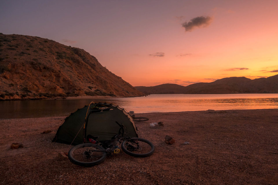 Bikepacking the Sultanate of Oman (Video)