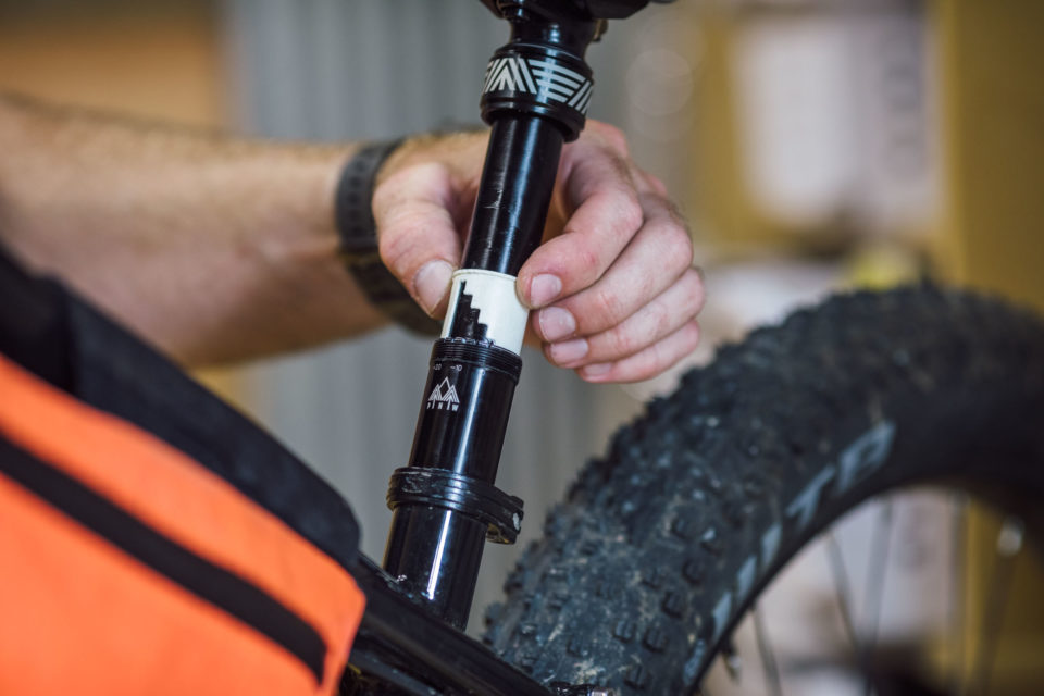 Bikepacking with a dropper post, video