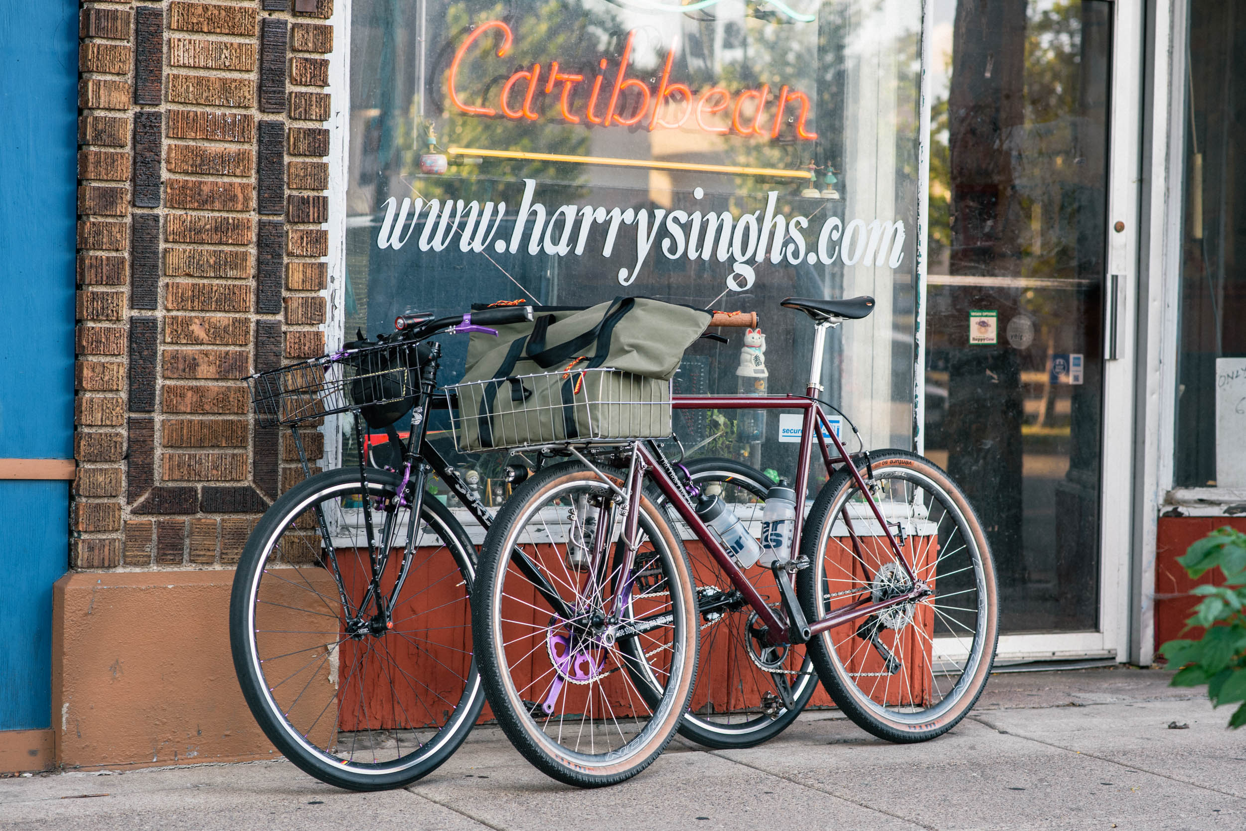 The Surly Cross Check: a Colourful Build