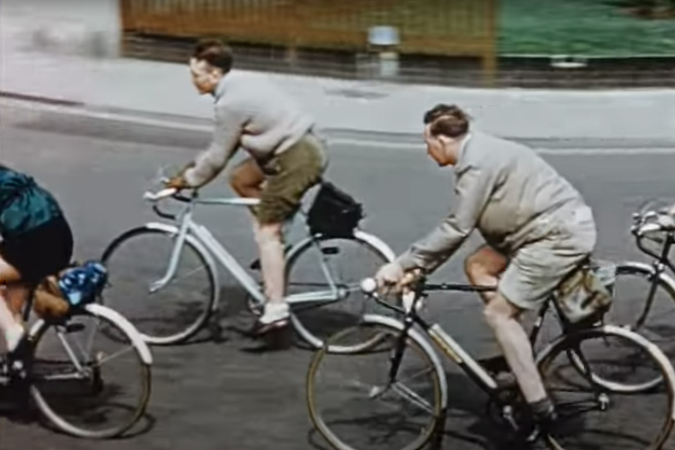 British Transport Films Cyclists Special, Cycle Touring