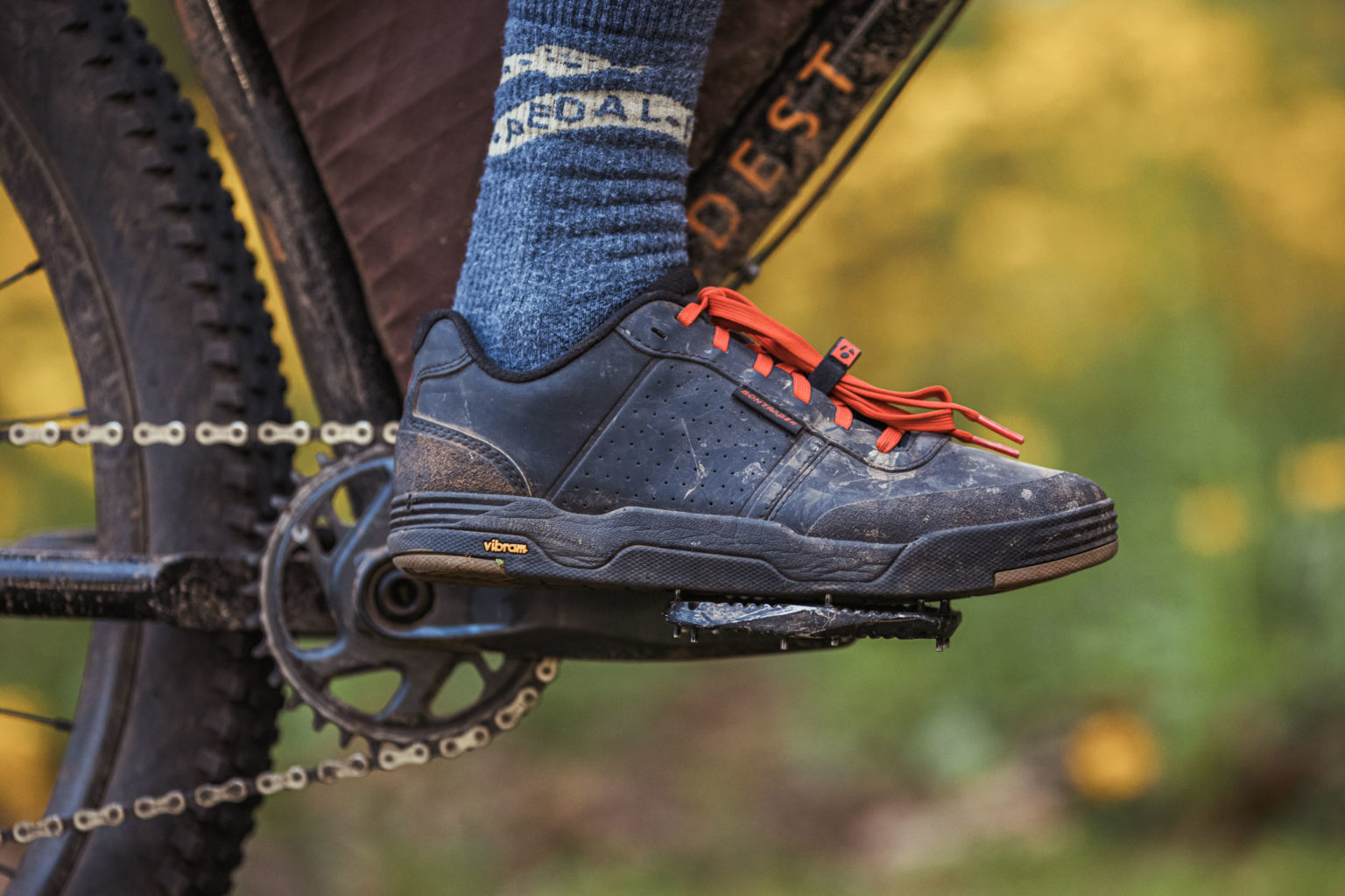 2 bolt mountain bike shoes