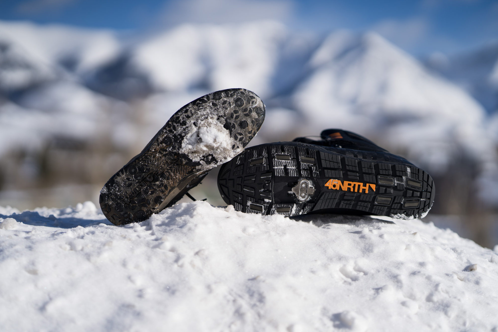 How To Keep Your Cleats Snow Free