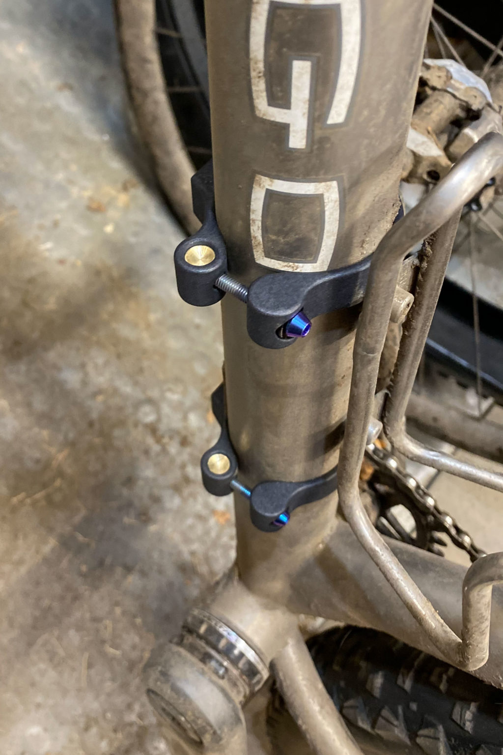 clamp on bike water bottle cage