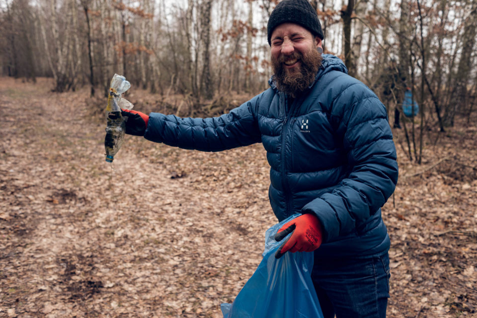 dyed in the wool trail cleanup