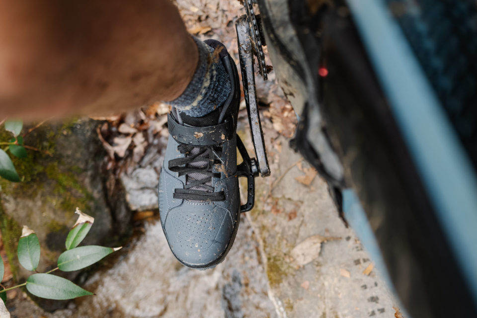 Endura Mt Burner Flat Review First Ride Bikepacking Com