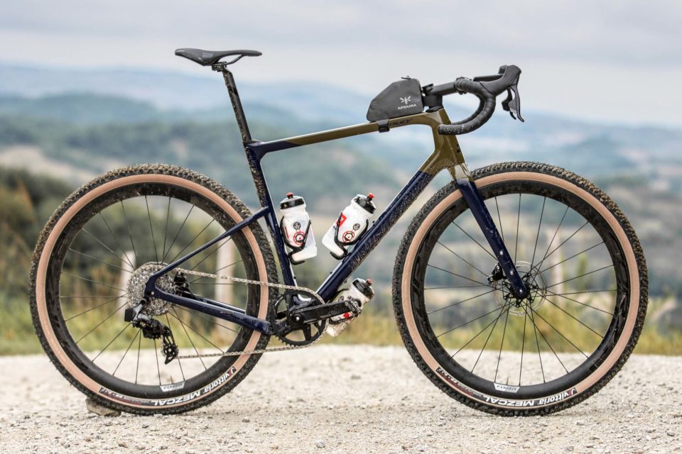 Check out the Redesigned 2022 Ridley Kanzo Adventure Bike