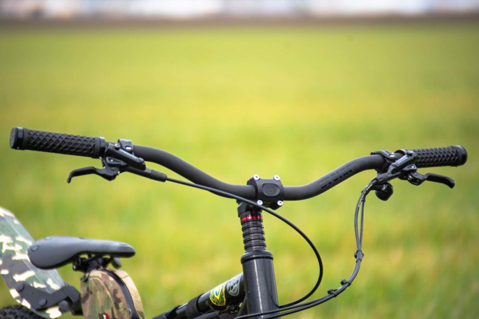 Dynaplug x BTCHN’ Bikes Covert High Riser Bar