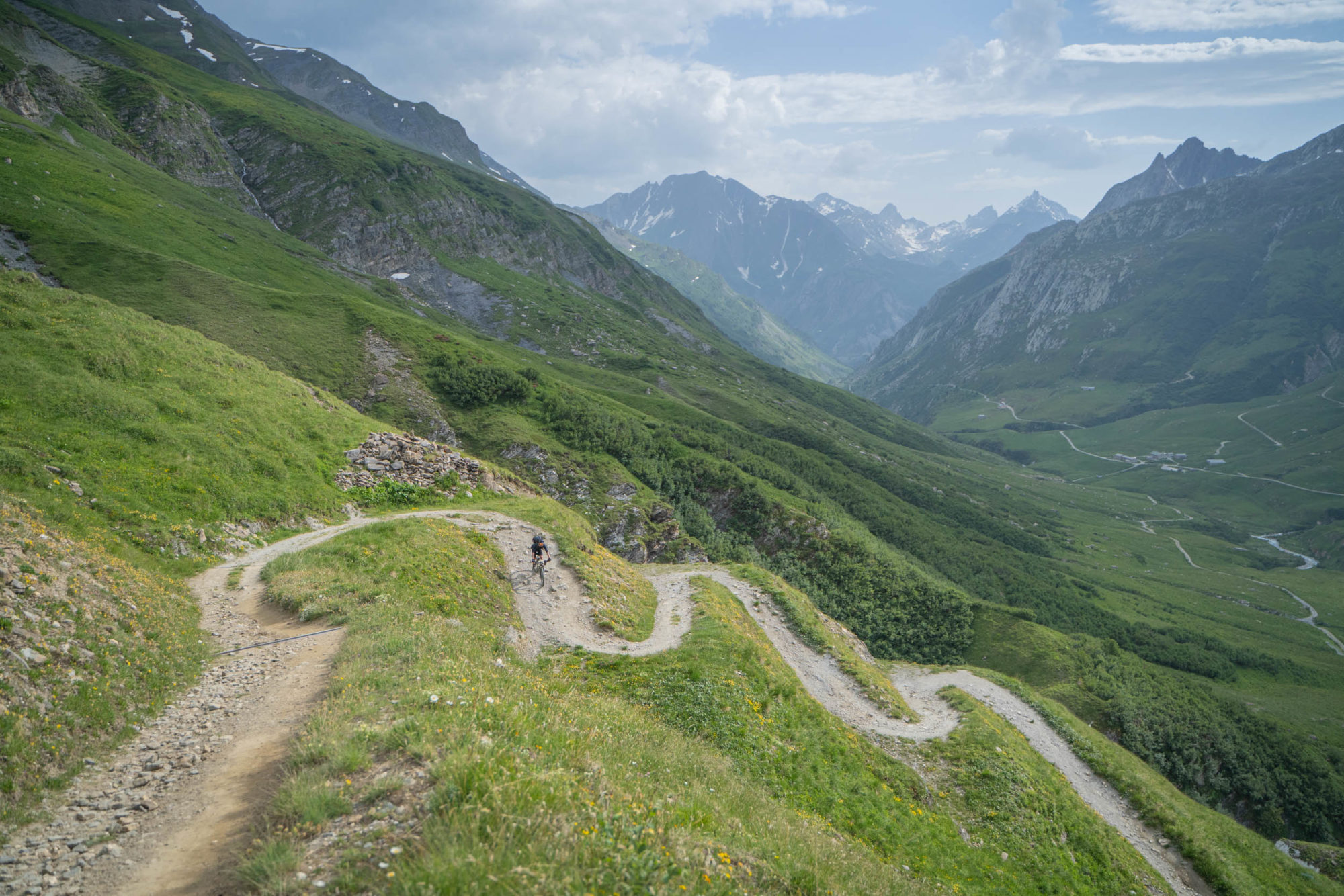 Tour Mont Blanc // Bikepacking Route (Video) - BIKEPACKING.com