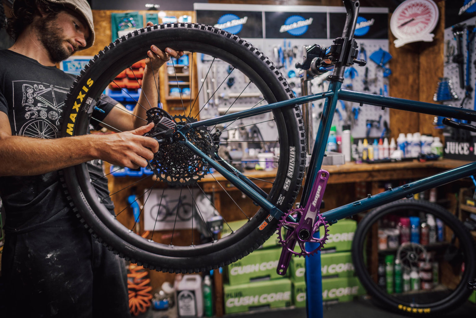 Kona Sutra LTD Dream Build by Gee Milner (Video)