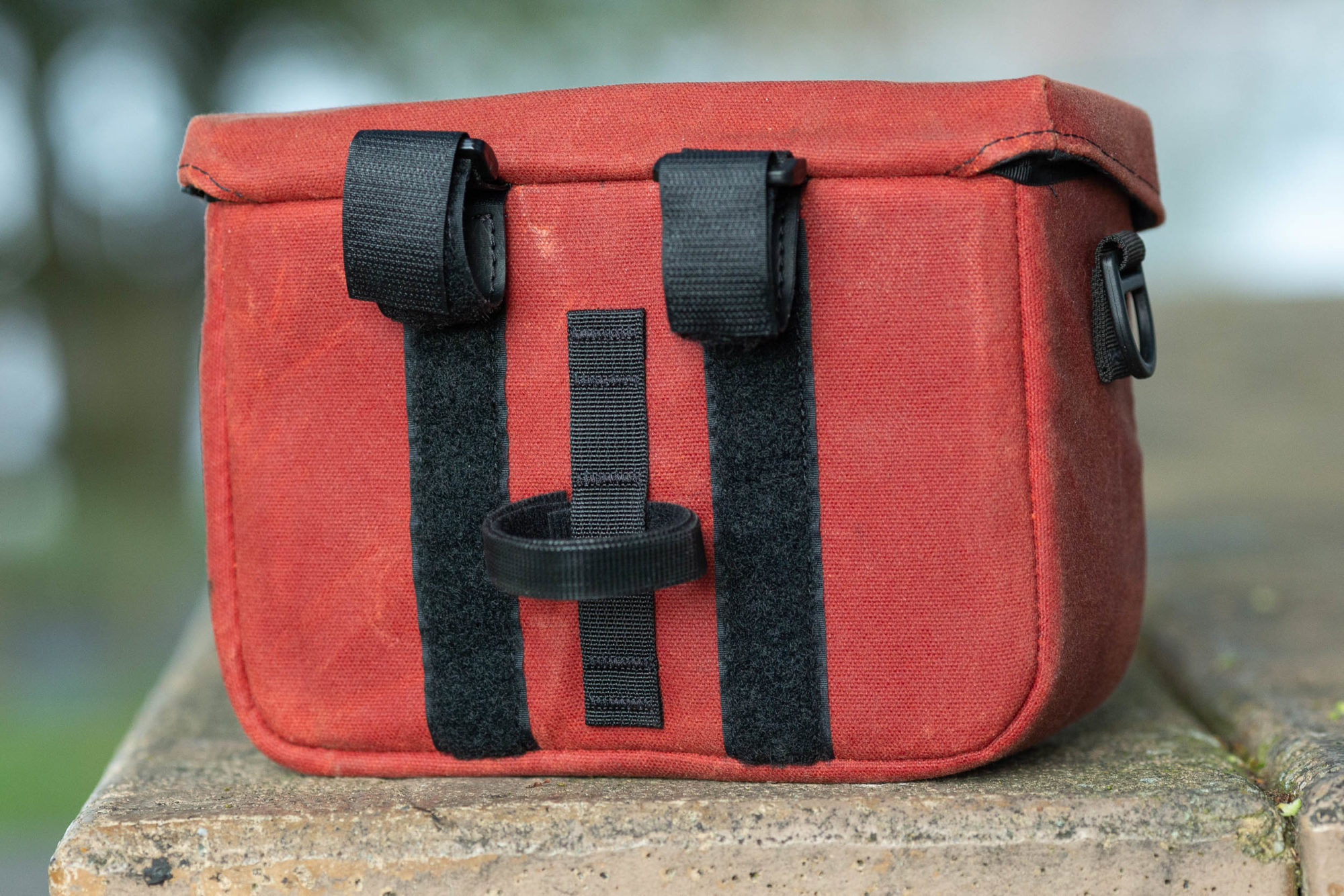 Cedaero Viewfinder Camera Pack Review Shooting from the Saddle