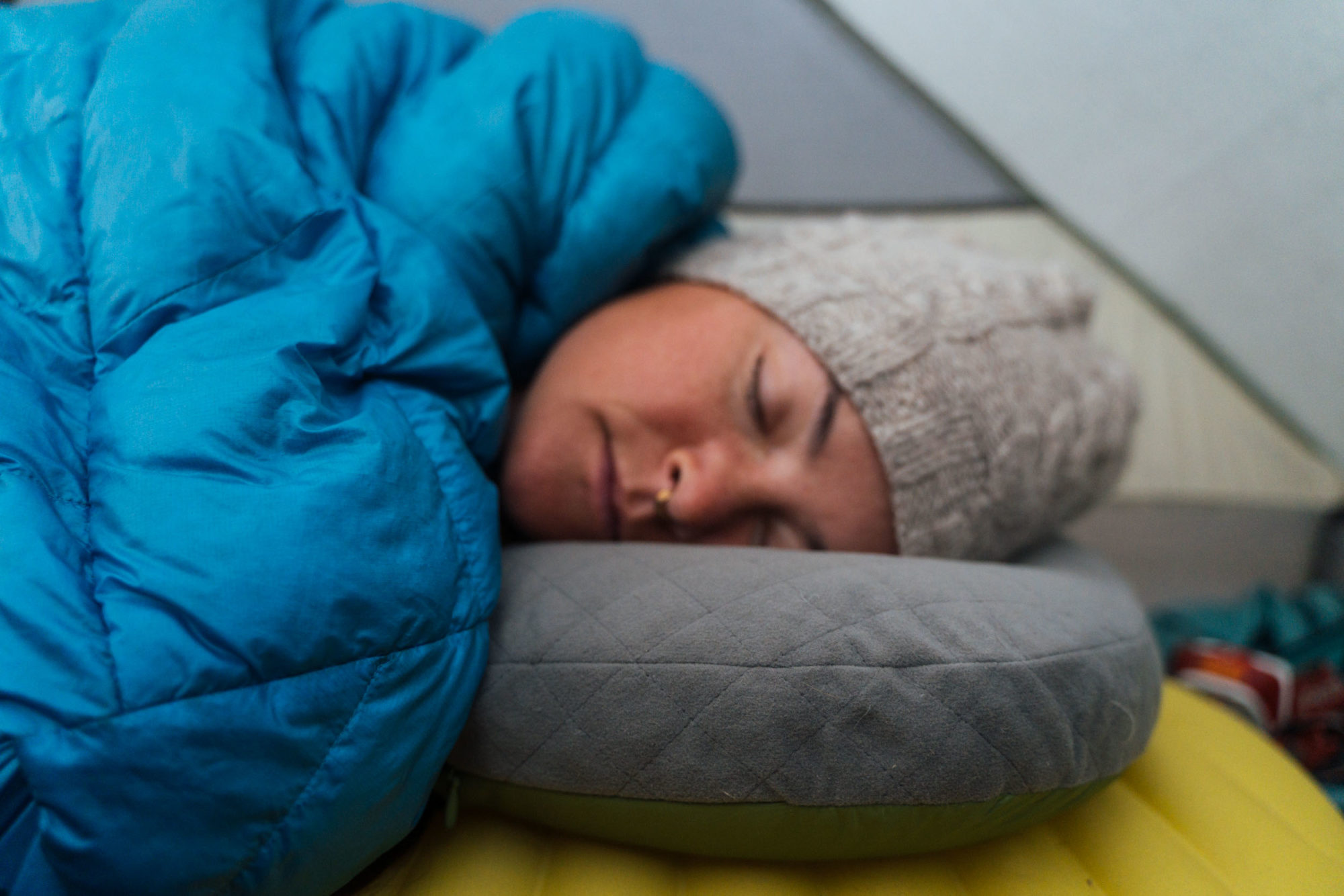 Cocoon inflatable pillow