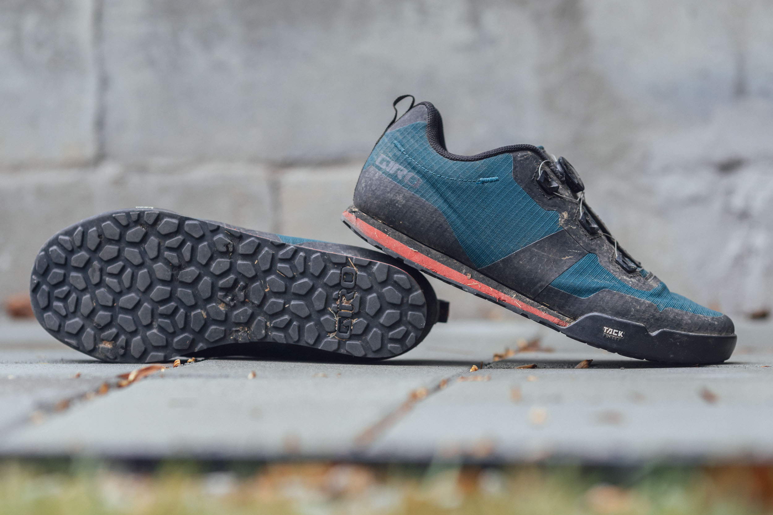 Giro Tracker Review: Flat-pedal ATB Shoes? 