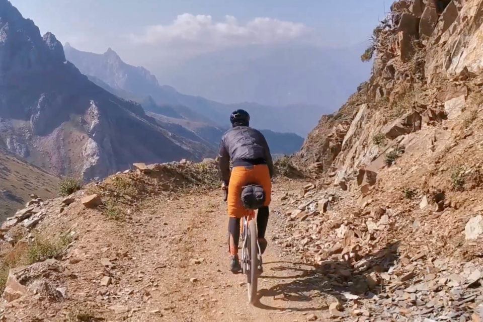 Kyrgyzstan – Above the Clouds (Video)