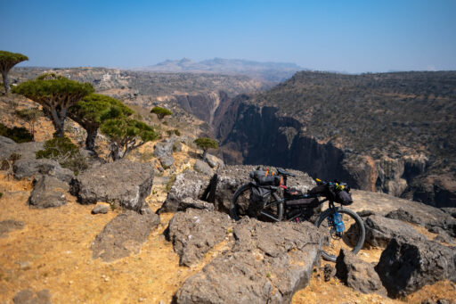 Bikepacking Socotra Film, Montanus