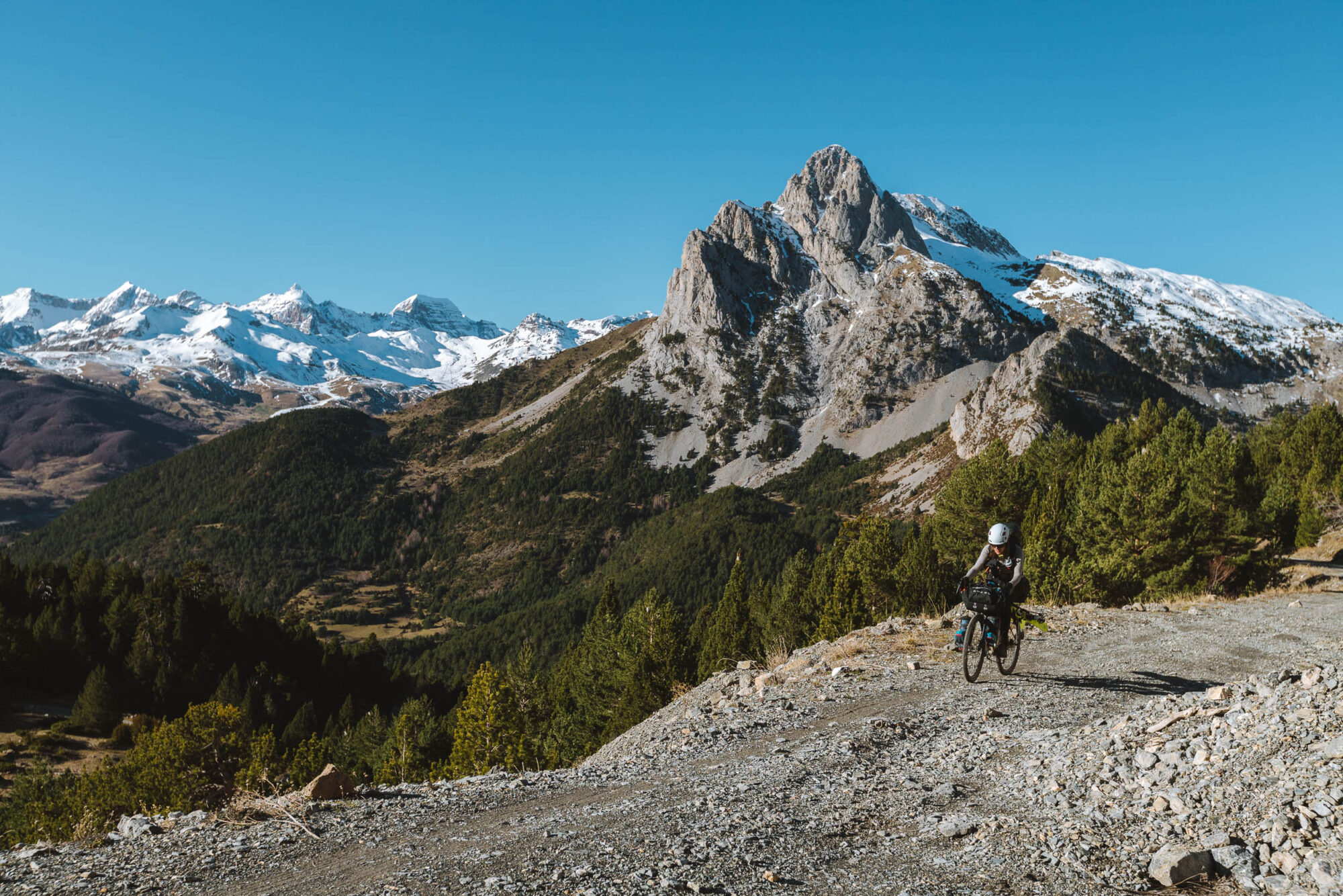 Bikepacking and ski touring the Pyrenees, Ana Zamorano Ruiz, Diego Borchers