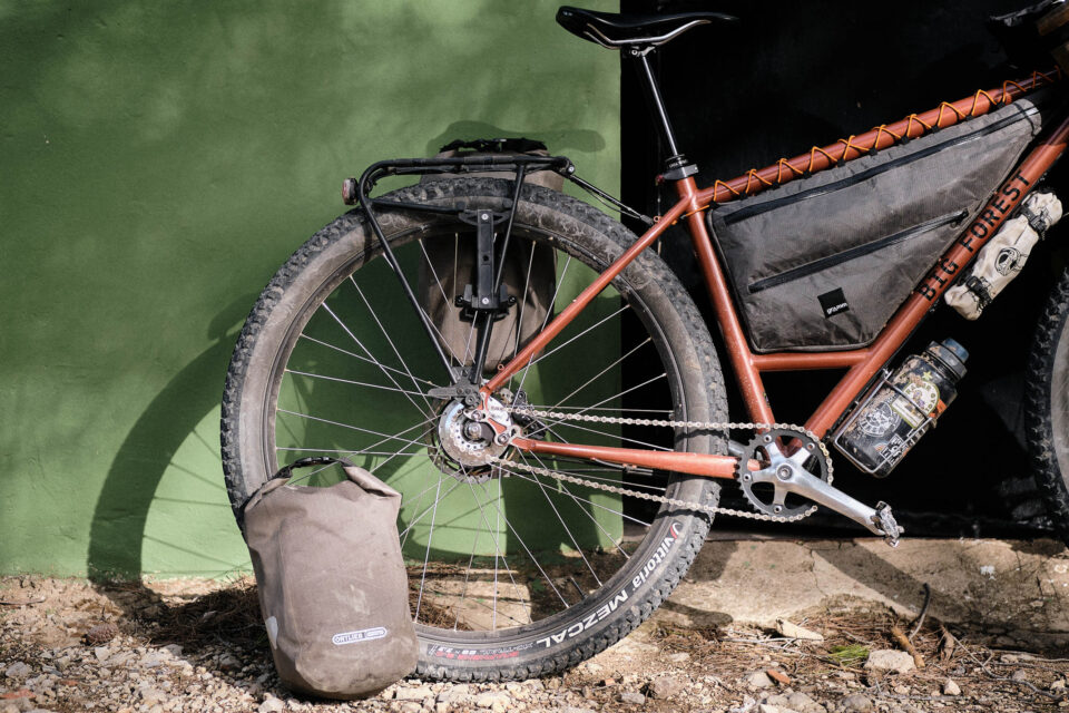 Mounting Mini Panniers and Cargo Cages on a Quick-Rack
