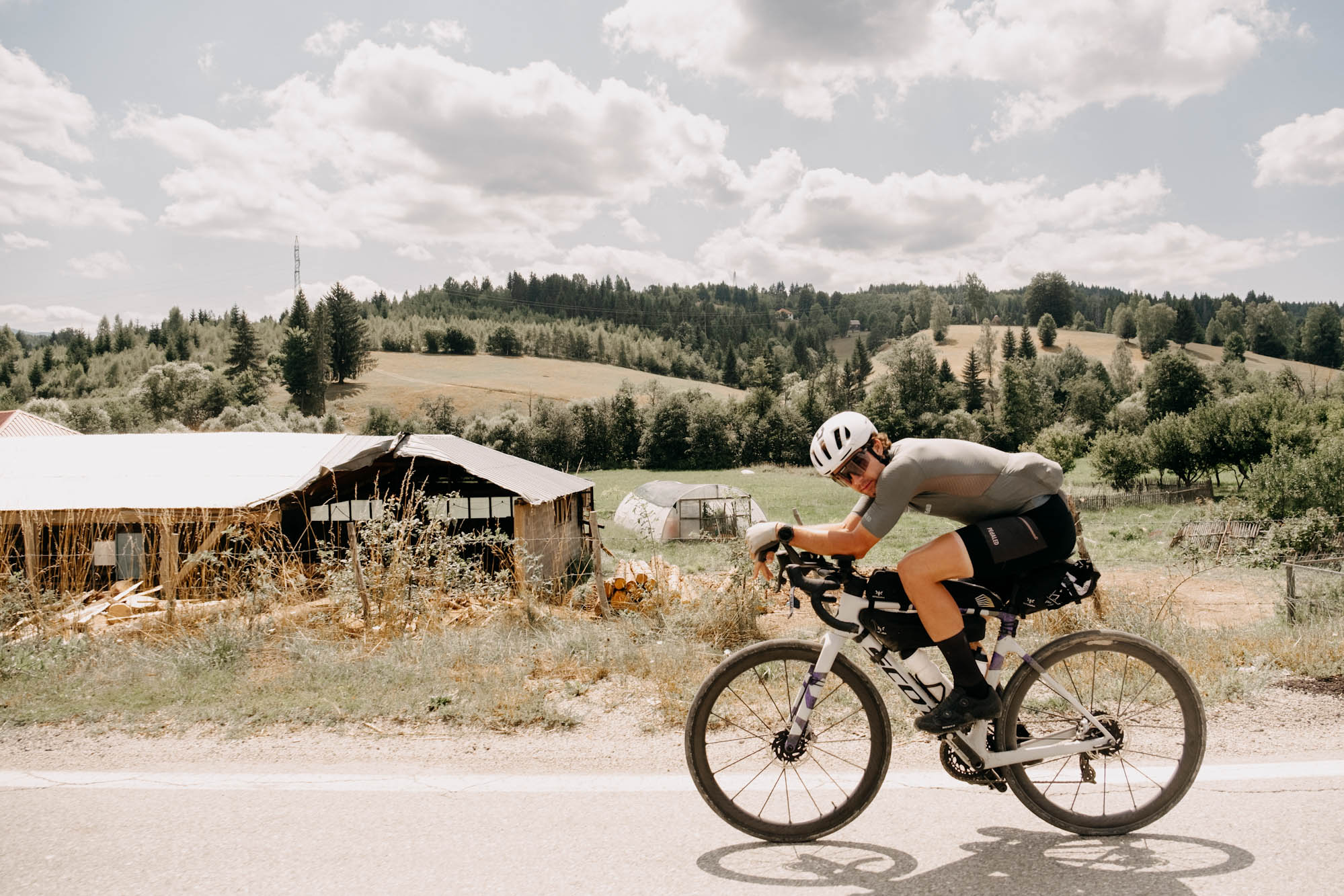 Robin Gemperle Wins 2024 Transcontinental Race No.10 BIKEPACKING