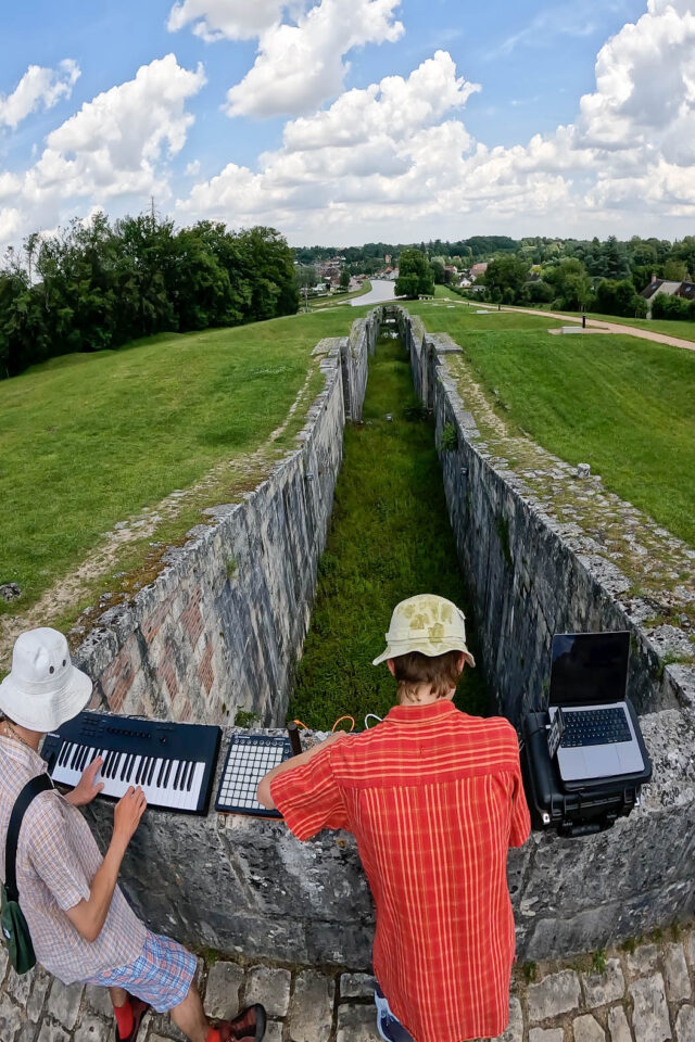Sounds from London to Lyon, Eveveyes