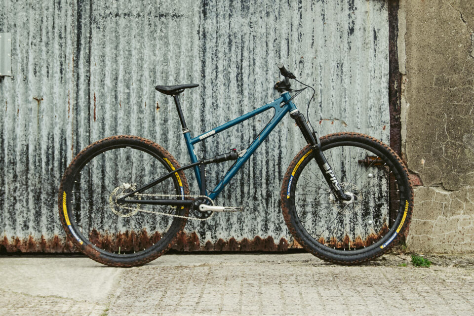 Pre-Orders Open for Starling Cycles Beady Little Eye V3