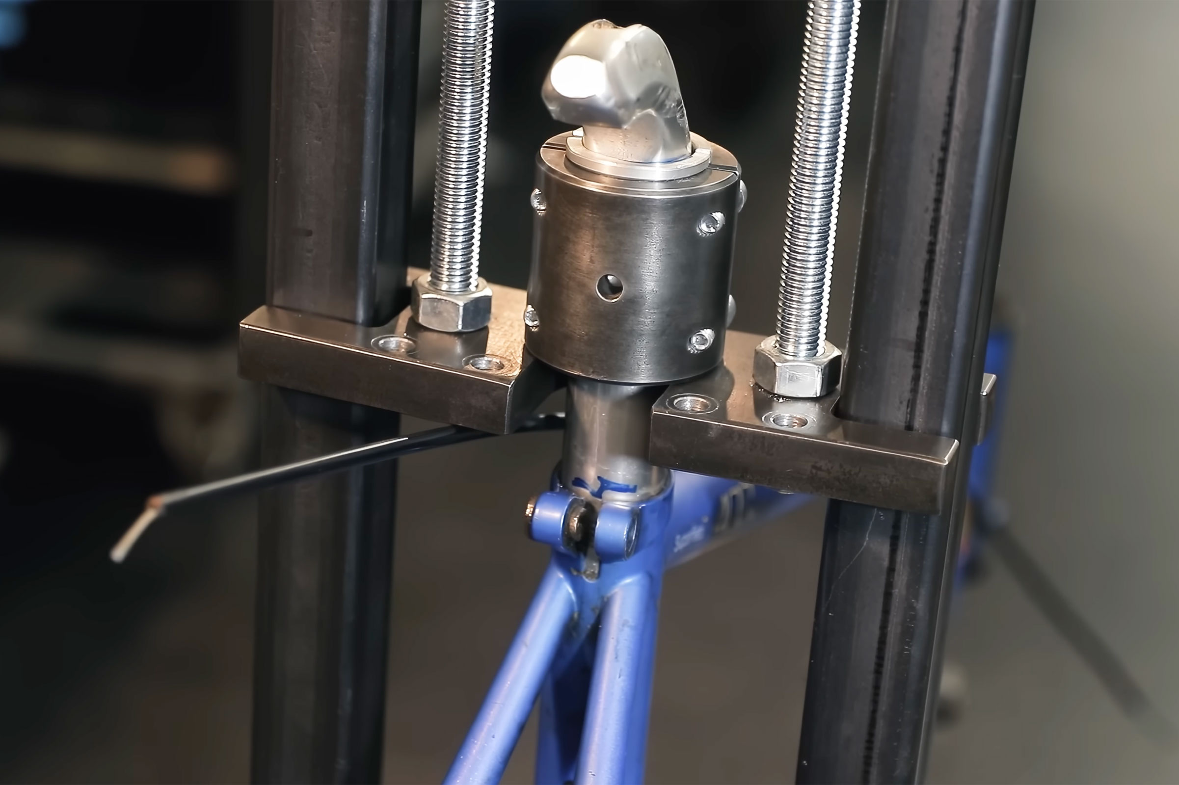 Stuck Seatpost Removal Tool