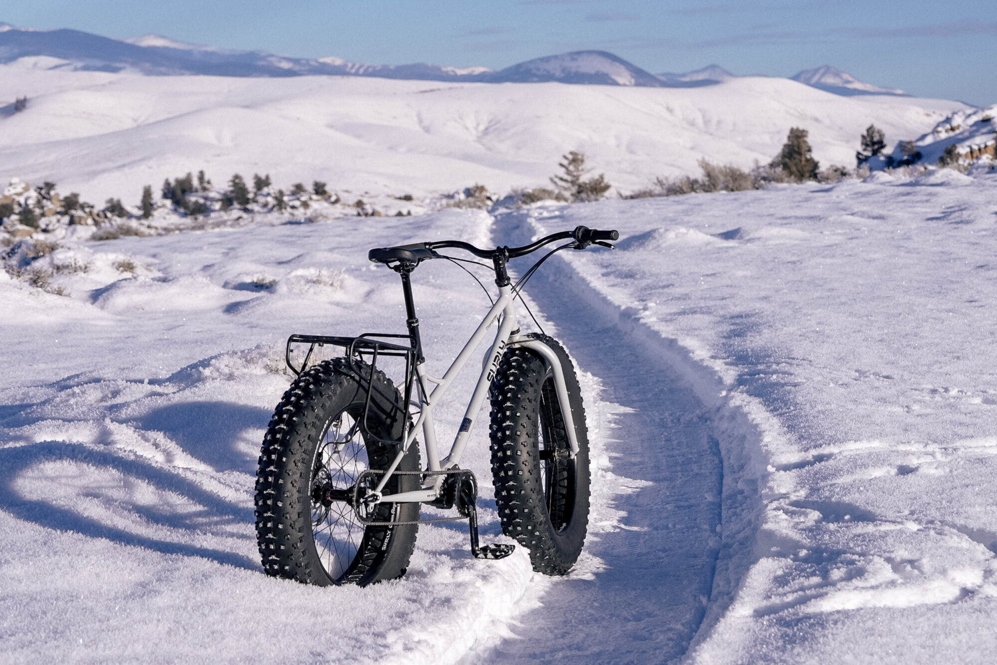 Surly Moonlander in Snow video