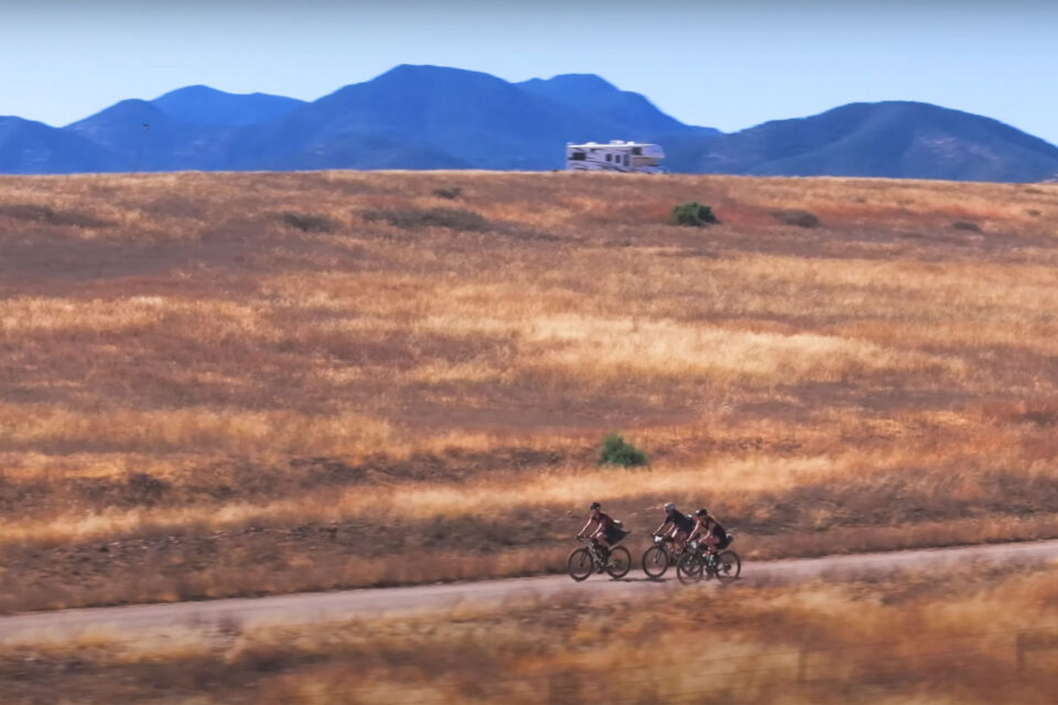 how to go bikepacking with friends