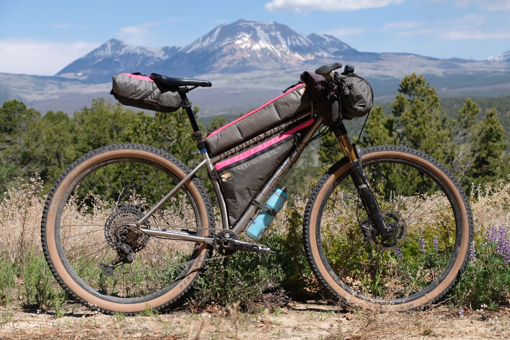 dispersed dropper seat bag