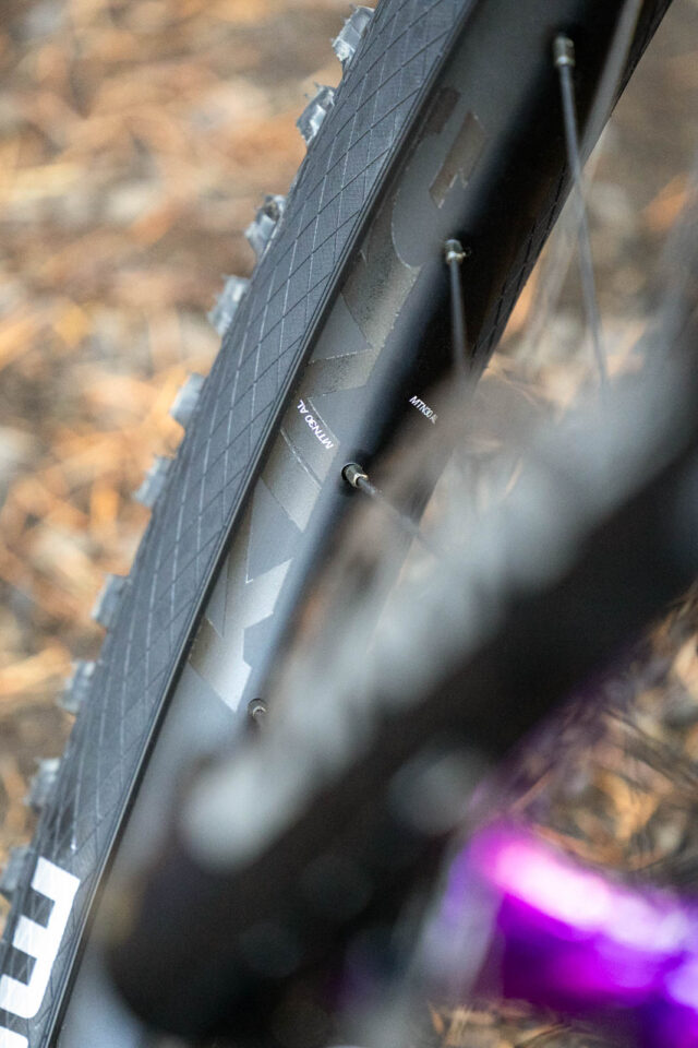 chris king mtn30 al wheels