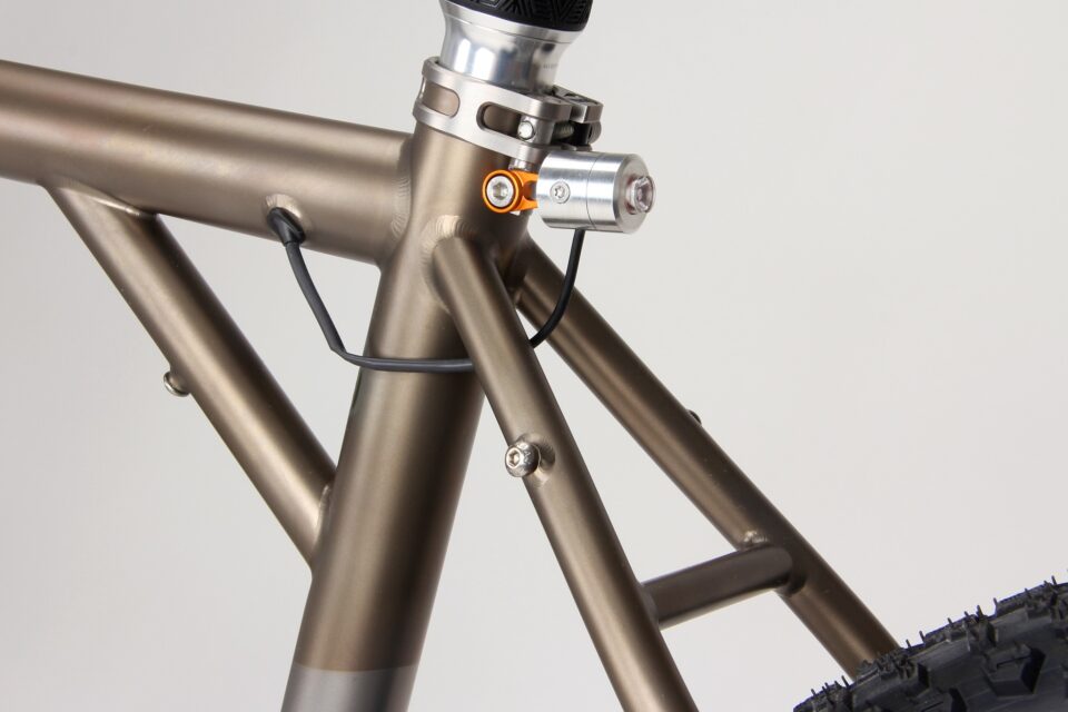 Firefly titanium ATB