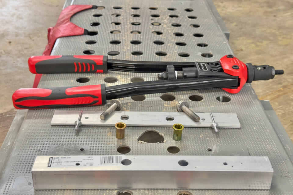 Omnium Cargo Dogpacking