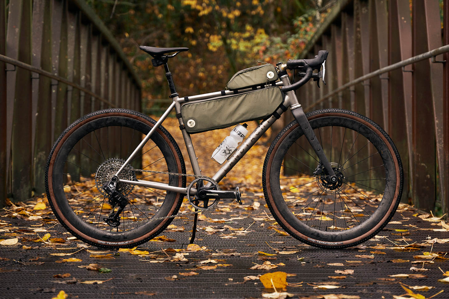 Landyatchz 1146 Custom