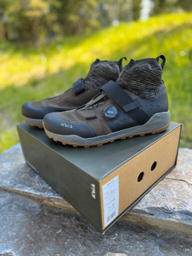 fizik TERRA CLIMA X2　42(27,0mm) Amazon.com | Fizik Unisex-Adult Terra Clima X2 Cycling Shoe